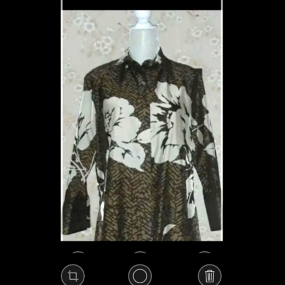 Linda Alan Tracy blouse